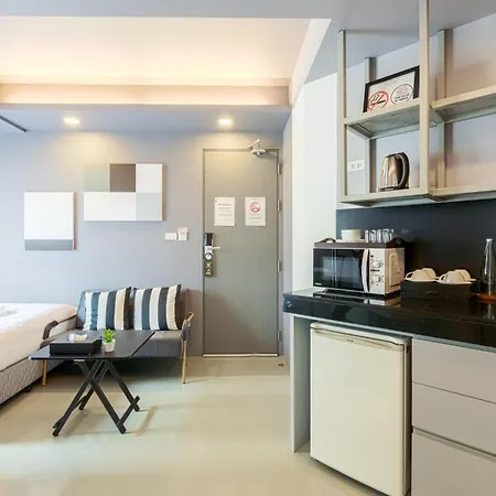 24 Degree Hotel & Hostels